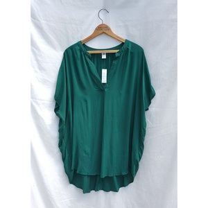 Flowy emerald green dolman sleeve summer top